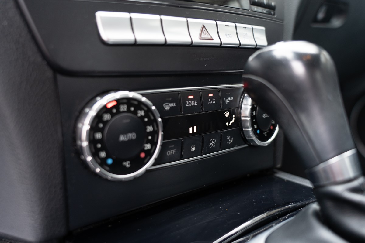 Mercedes-Benz C-Class
 C 220 CDI