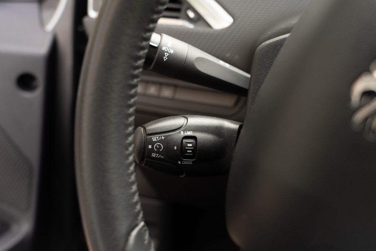 Peugeot 2008 1,6 BlueHDI