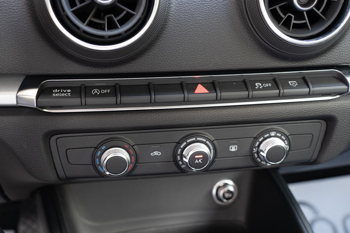 Audi A3
 1,6 TDI