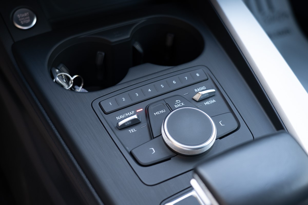 Audi A4
 2,0 TDI