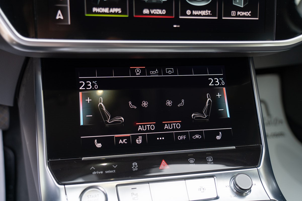 Audi A6
 3,0 TDI 50 Quattro