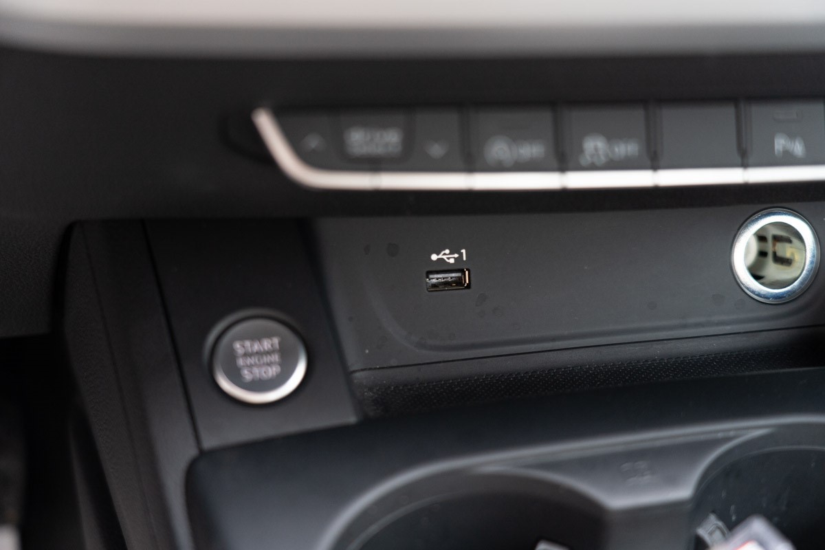 Audi A4
 2,0 TDI