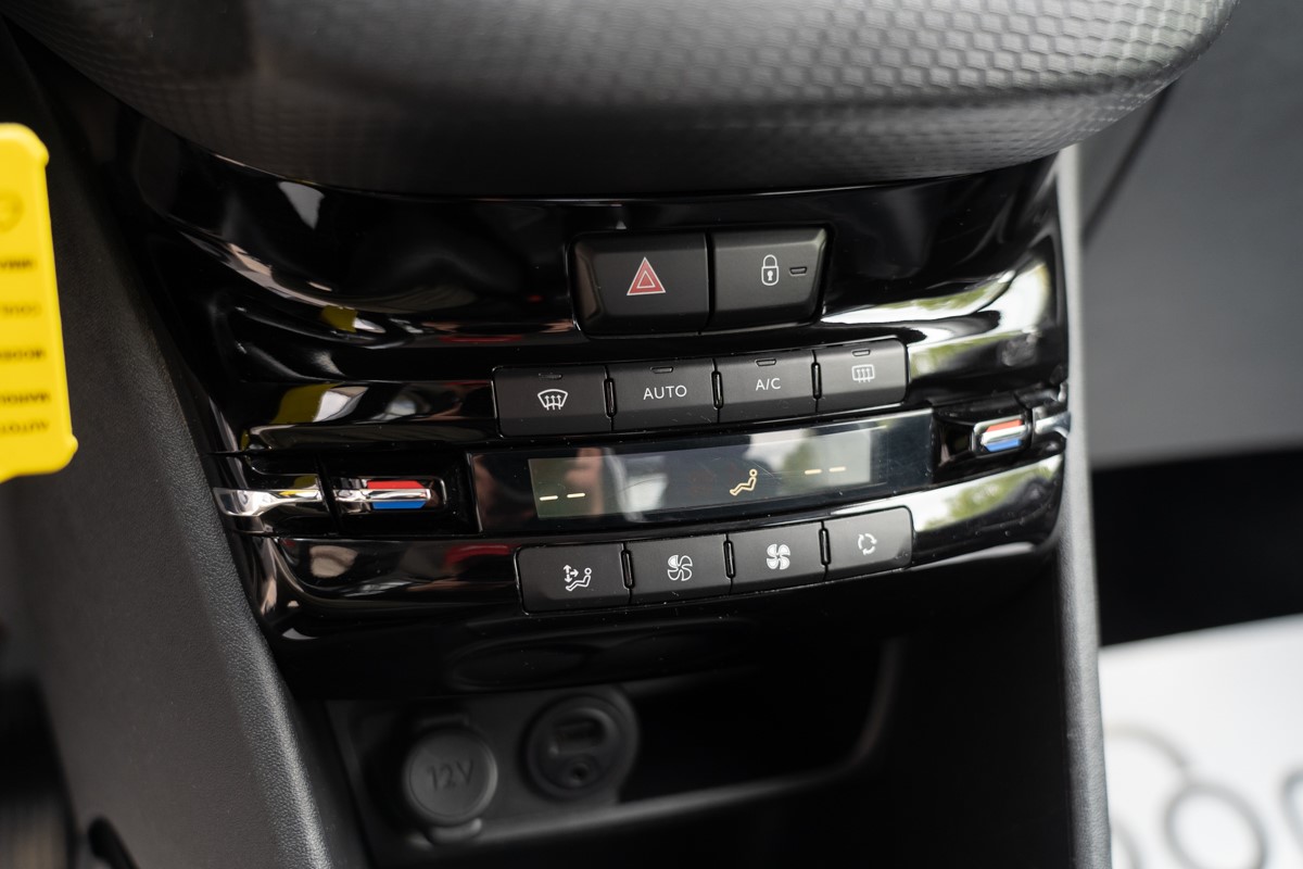 Peugeot 2008 1,6BlueHDI