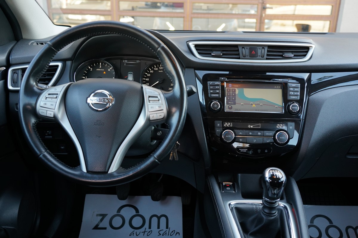 Nissan
 Qashqai 1,6 DCI