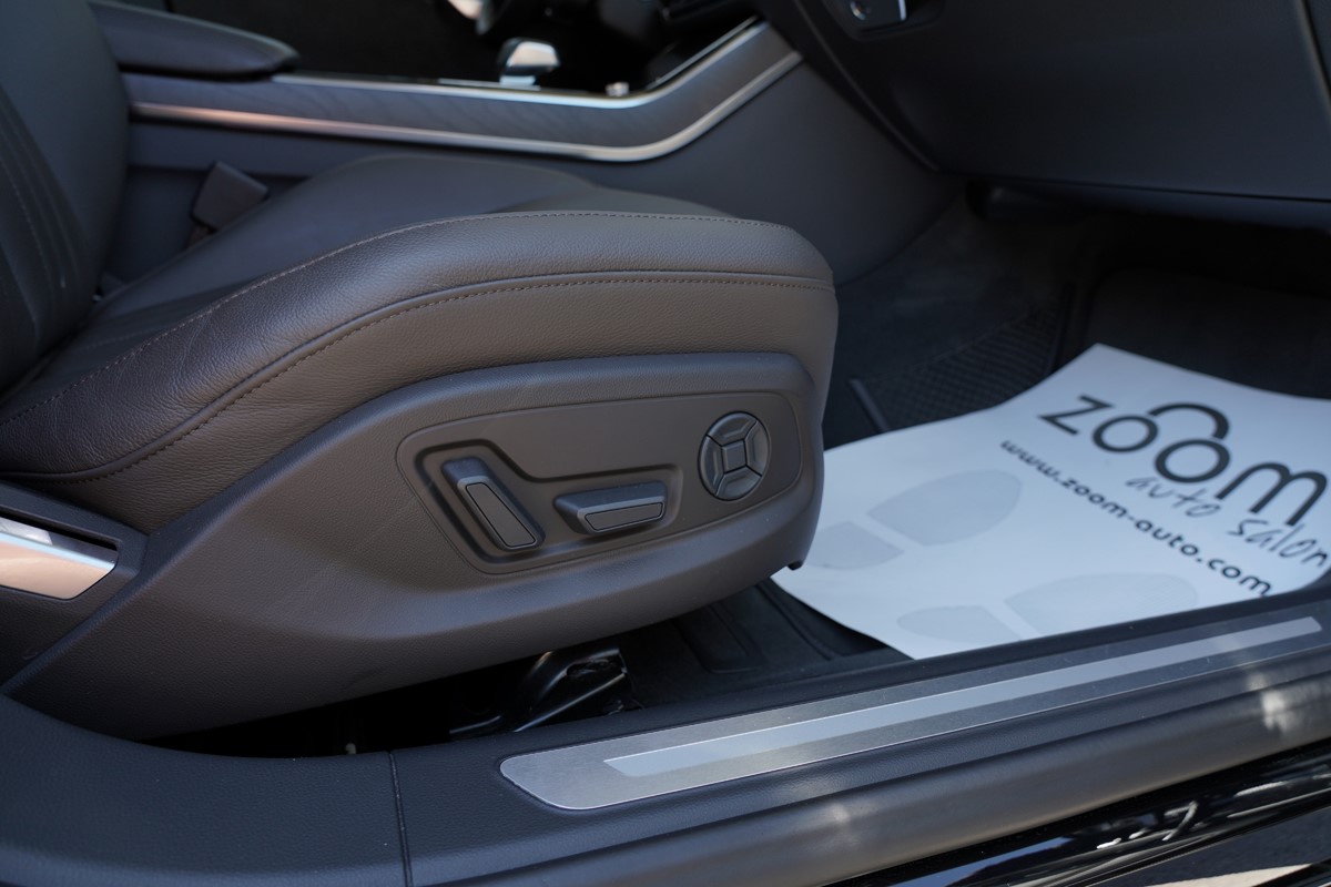 Audi A8
 50 TDI Quattro Tiptronic