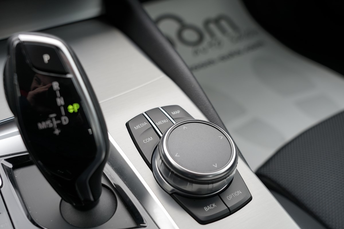 BMW
 5-Series 530D XDRIVE