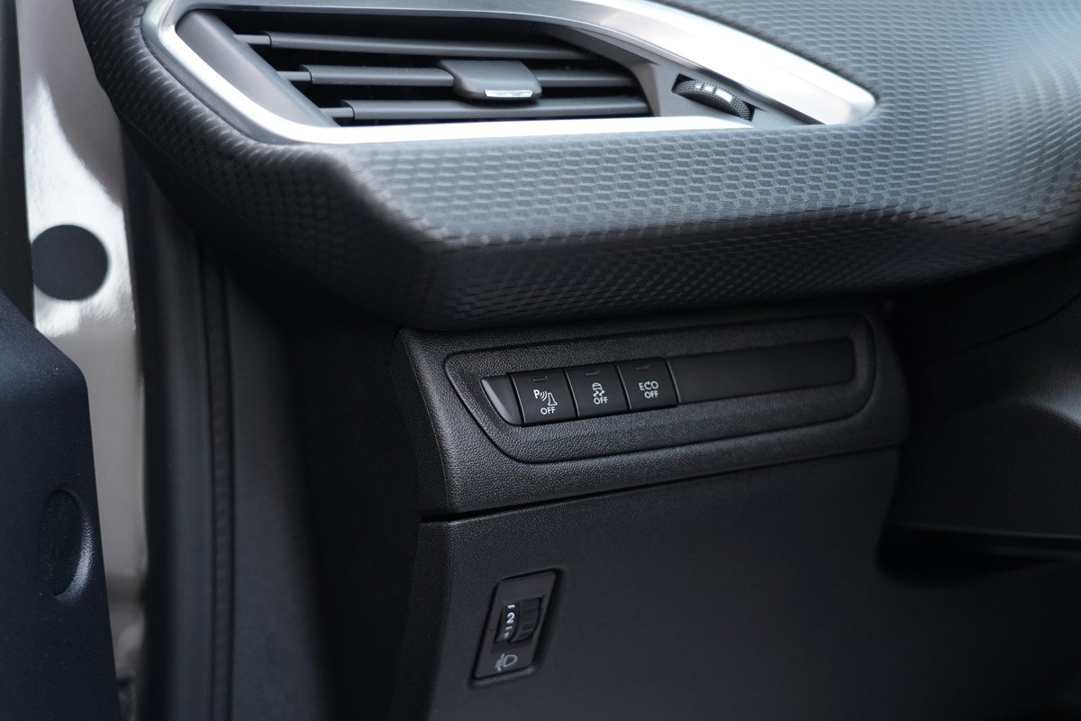 Peugeot 2008 BUSINESS 1.6 HDI