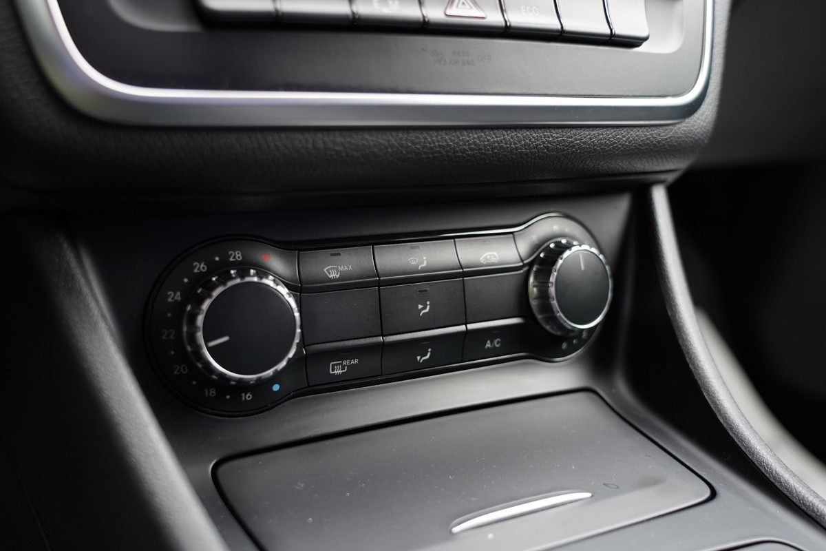 Mercedes-Benz CLA-Class 220 CDI