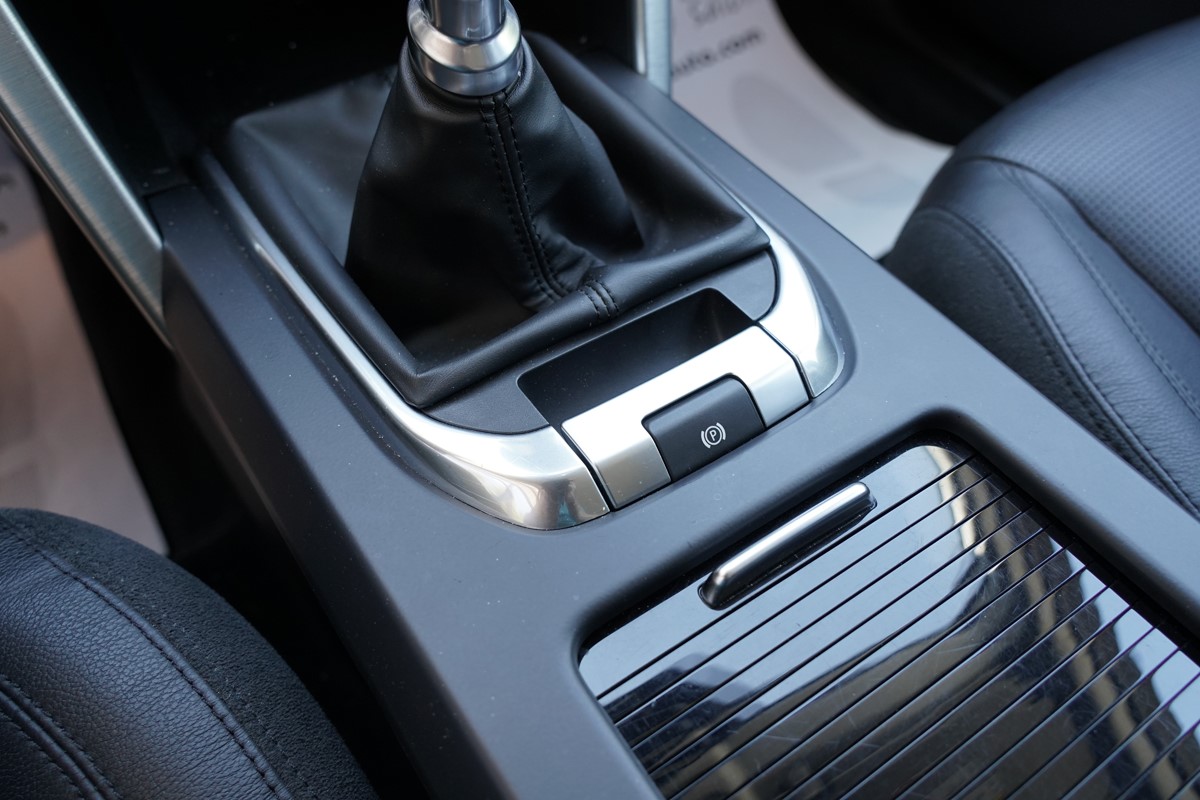 Land Rover
 DISCOVERY 2,0 SPORT DIESEL