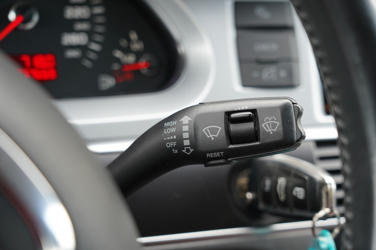 Audi A6
 2,0 TDI