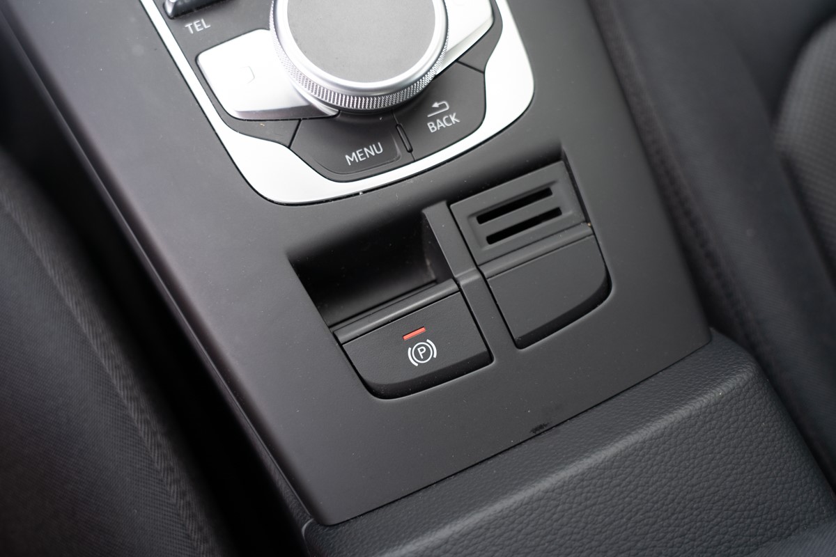 Audi A3
 30 TDI