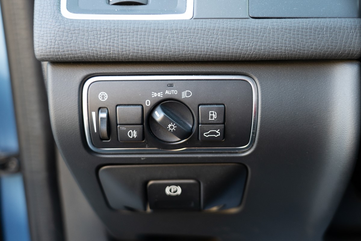 Volvo
 XC60 D4