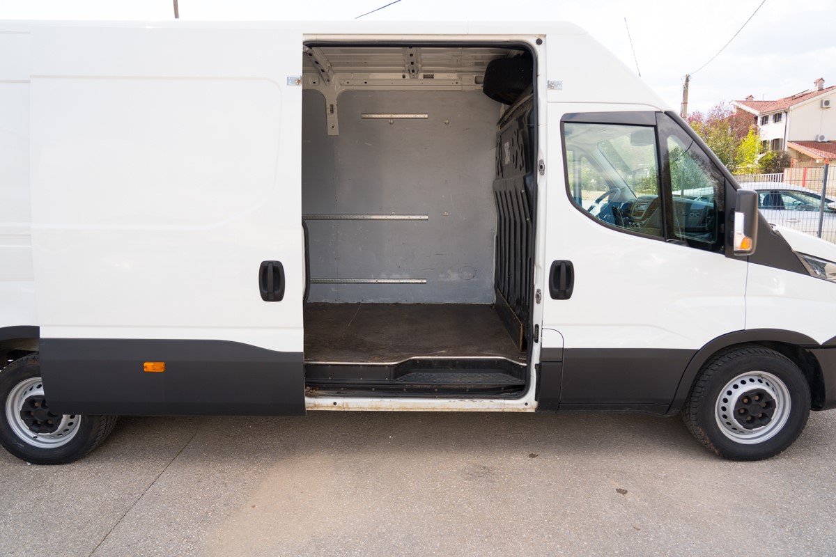 Iveco Daily 2.3 D