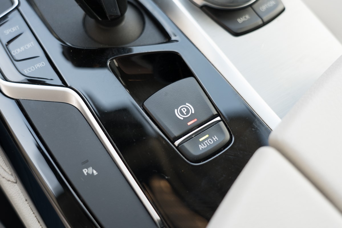 BMW
 5-Series 520d xDrive