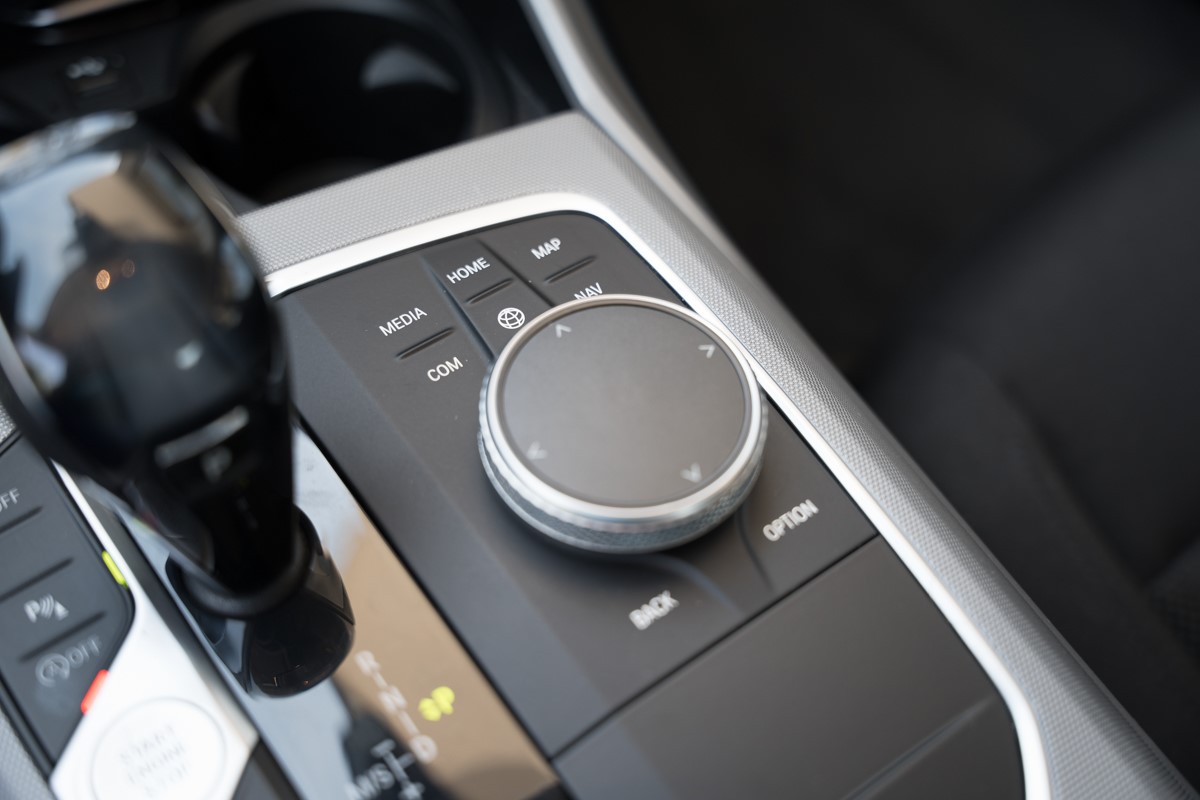 BMW
 3-Series 318D 