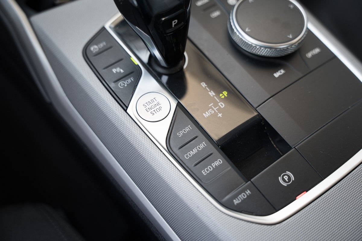 BMW
 3-Series 318D