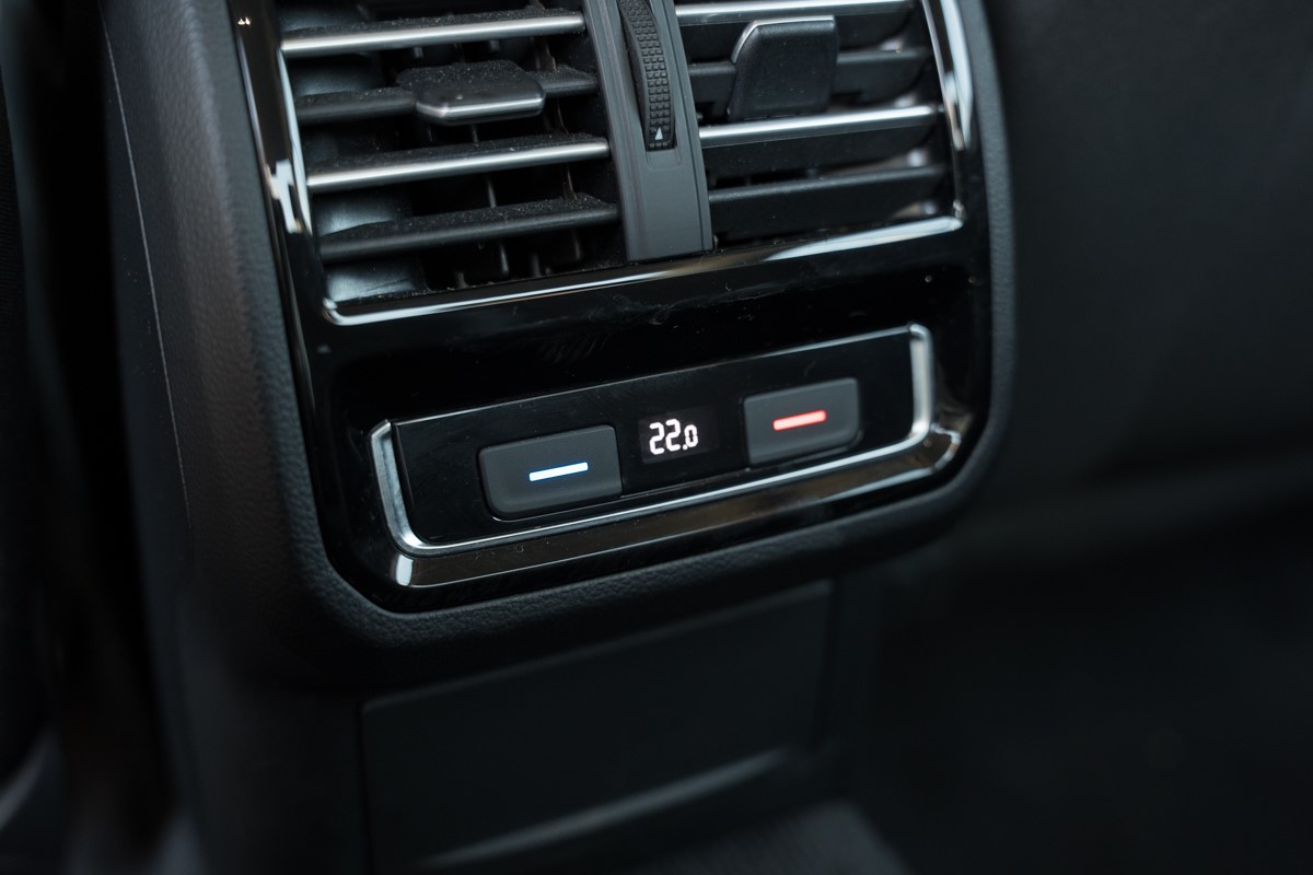 Volkswagen Passat 1.6 TDI DSG