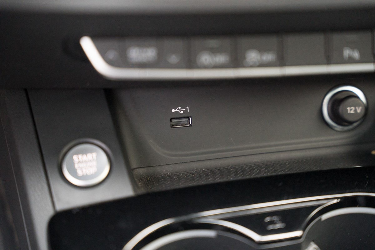 Audi A5
 2.0 TDI SPORTBACK