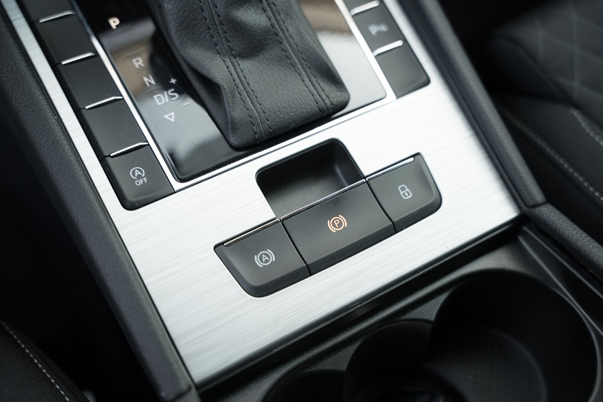 Škoda Superb 2.0 TDI DSG