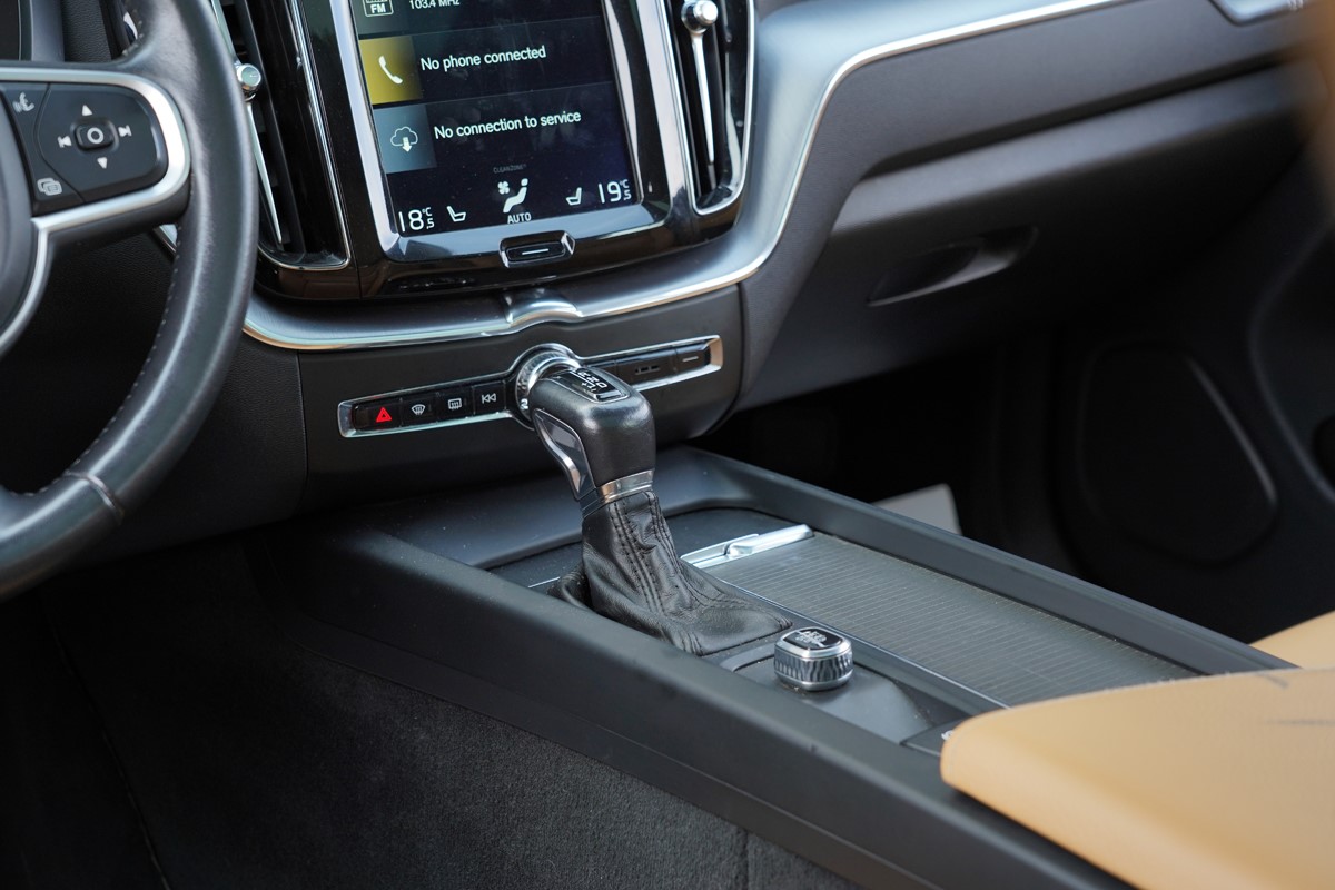Volvo
 XC60 2.0 D5 ECO BUSINESS