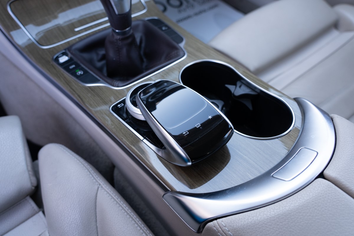 Mercedes-Benz C-Class
 180 CDI