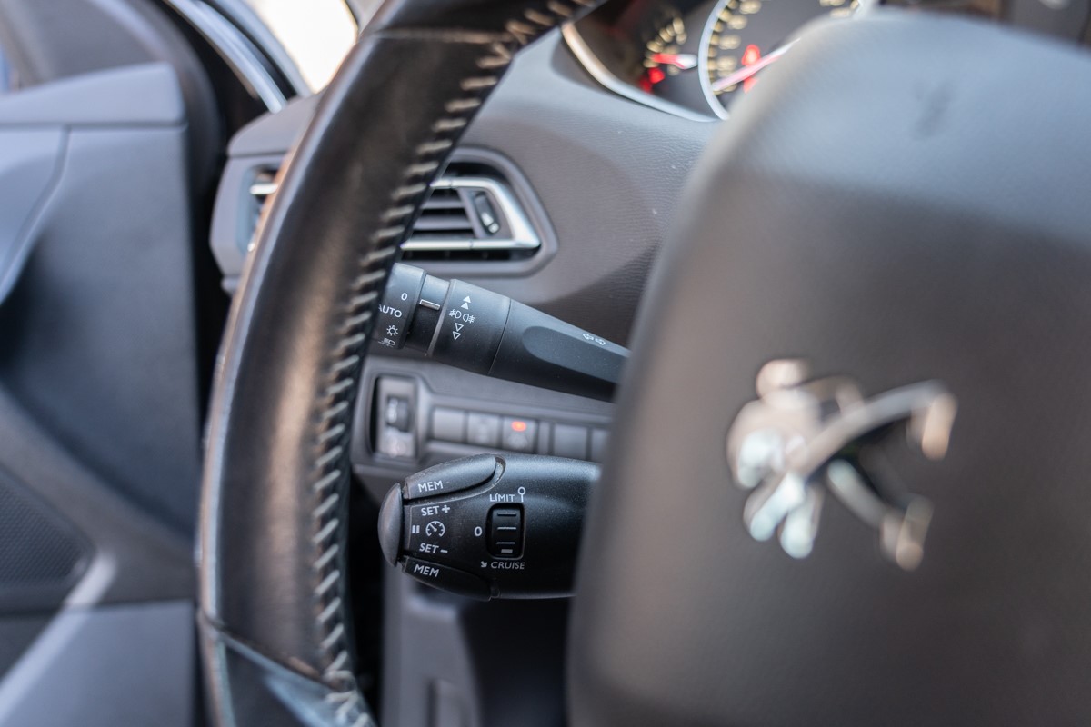 Peugeot 308 1,6 BlueHDI Automatik