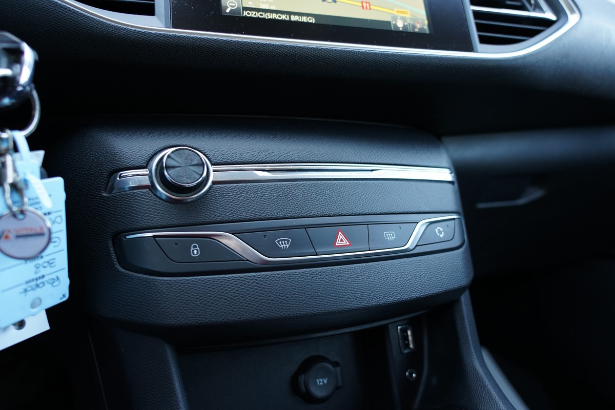 Peugeot 308 1,6 BlueHDI