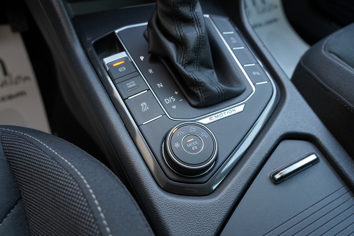 Volkswagen Tiguan
 2.0 TDI 140KW  4MOT DSG VIRTUAL  COCKPIT    