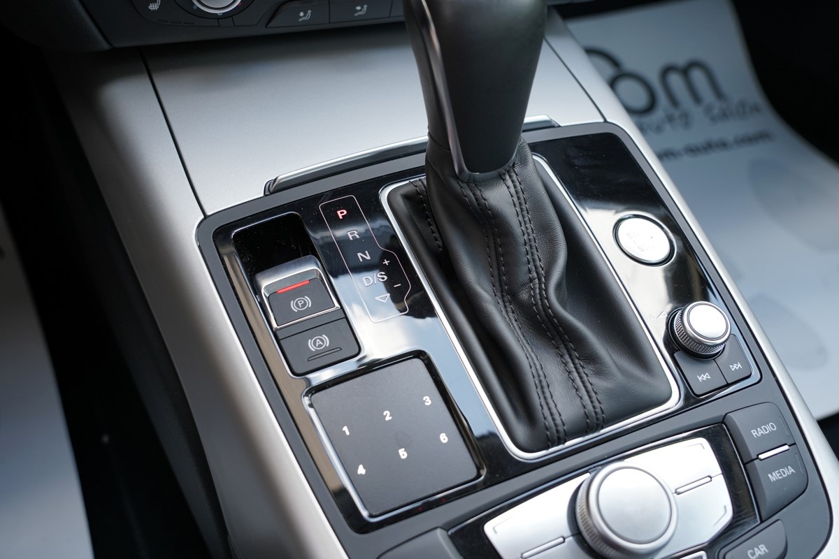 Audi A6
 3.0 TDI QUATTRO 320 KS