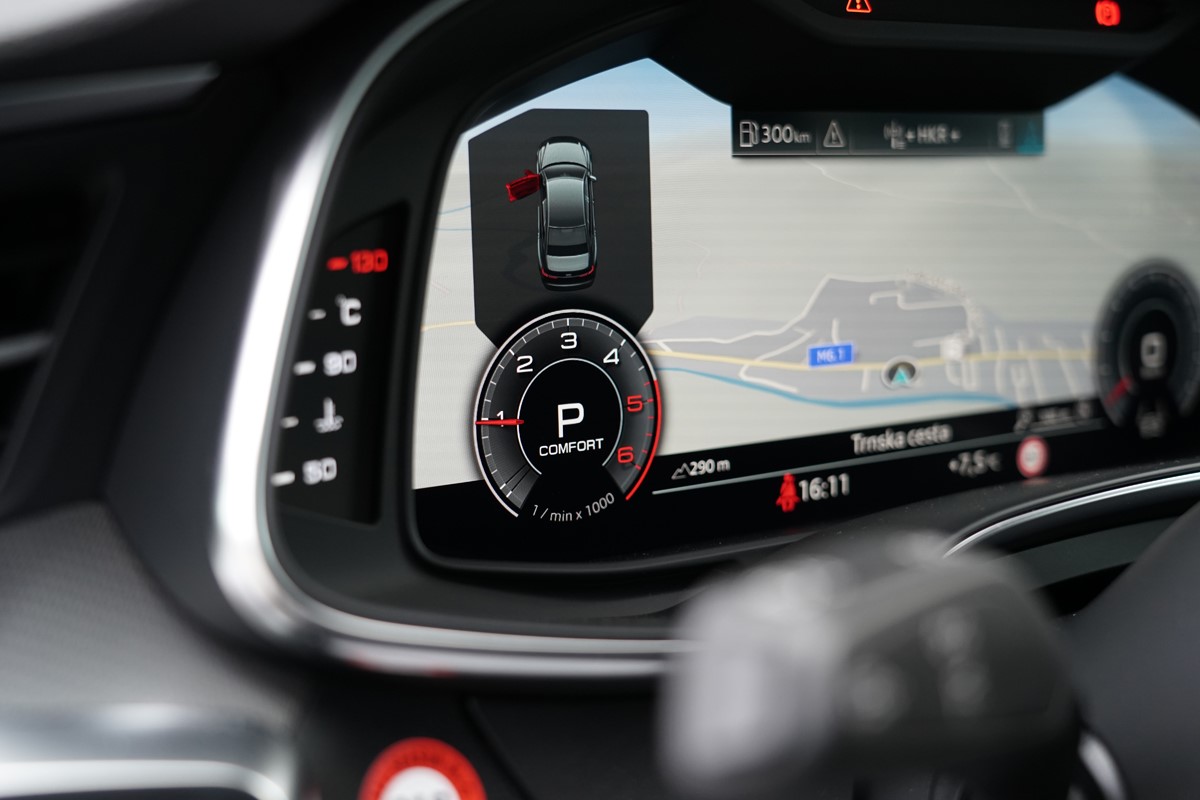 Audi A6
 50 TDI Sportline Quattro
