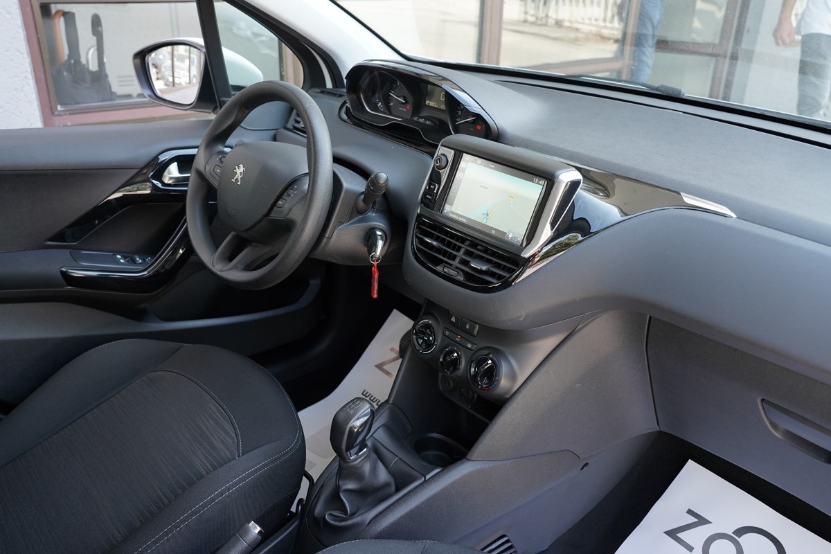 Peugeot 208 1,6 BlueHDI