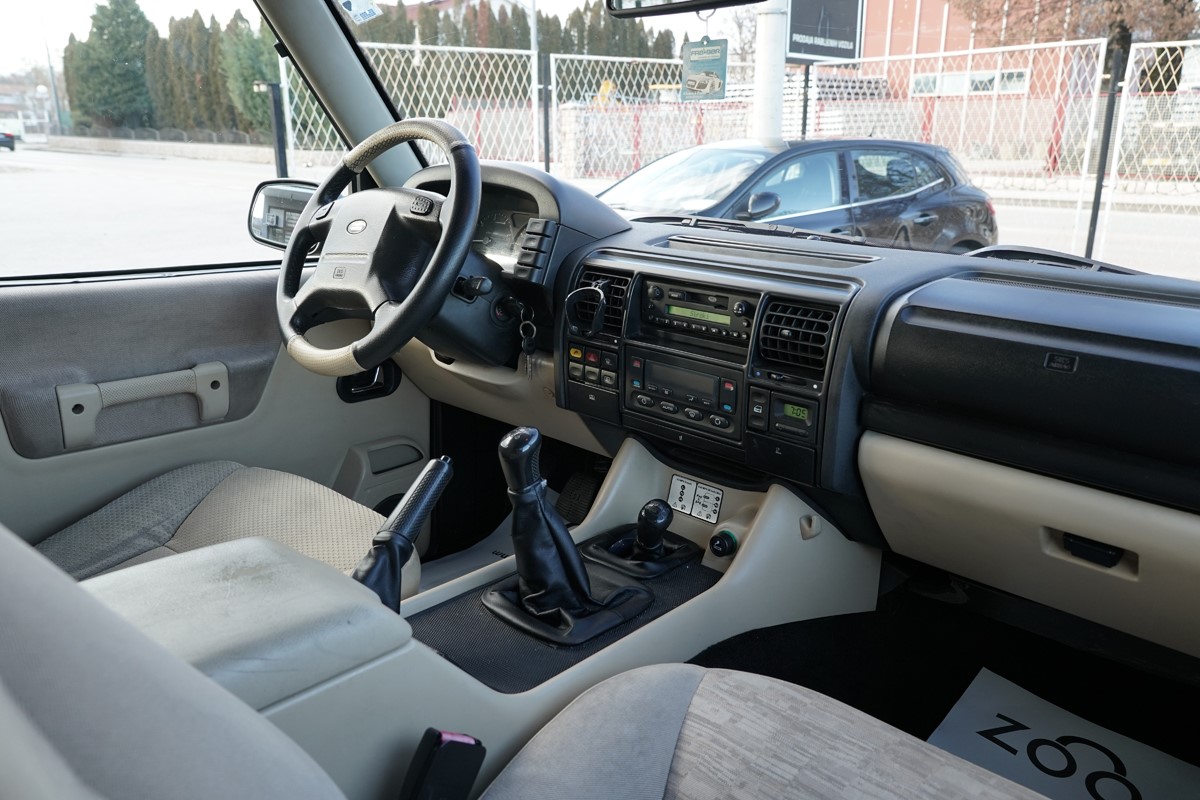 Land Rover
 DISCOVERY 2,5 D