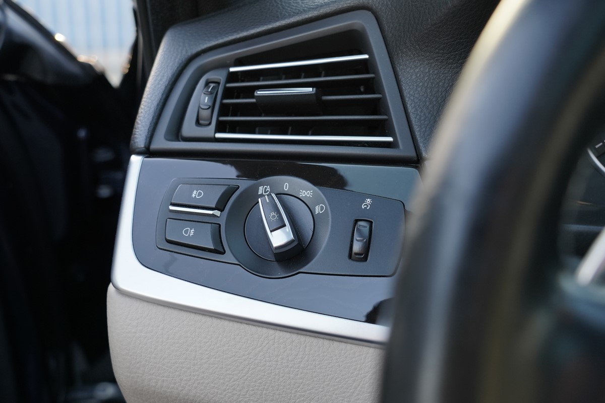 BMW
 5-Series F10 535D