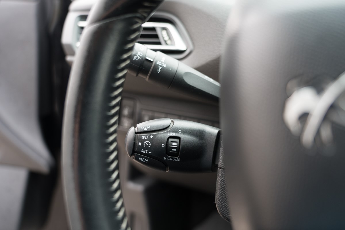 Peugeot 308 1.6 BlueHDI