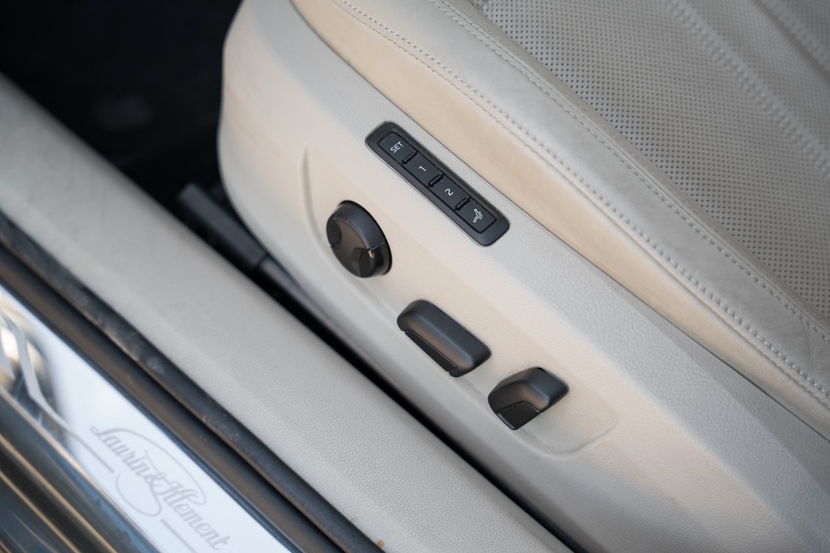 Škoda Superb 2.0 TDI DSG L&K
