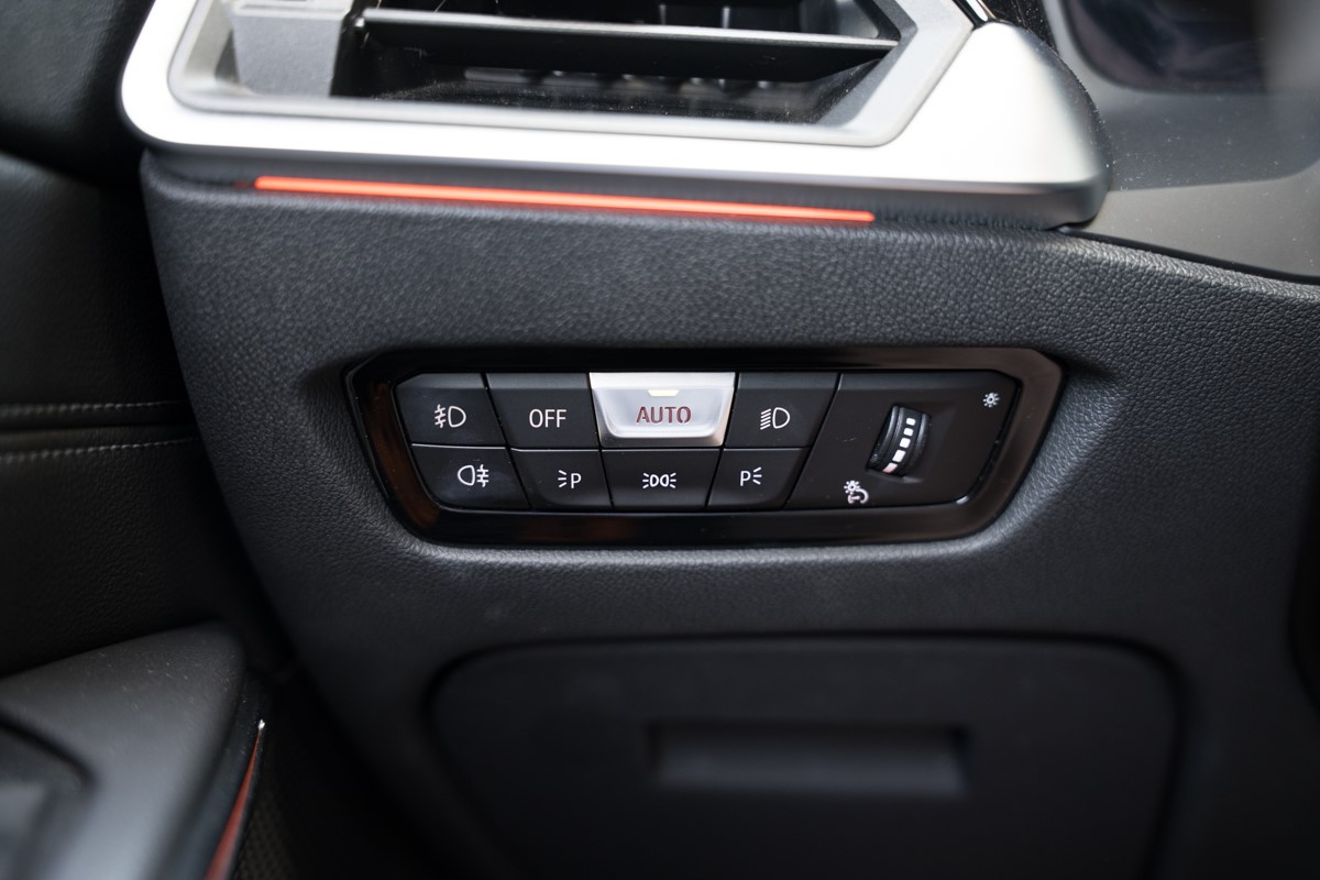 BMW
 3-Series 318 D Sport Line
