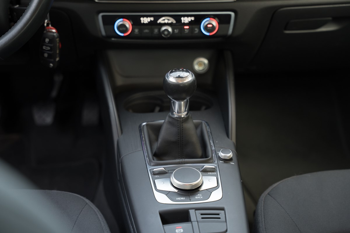 Audi A3
 30 TDI Sportback