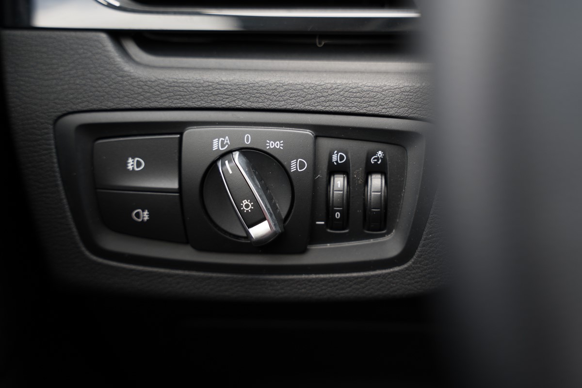 BMW
 X1 18 D sDrive