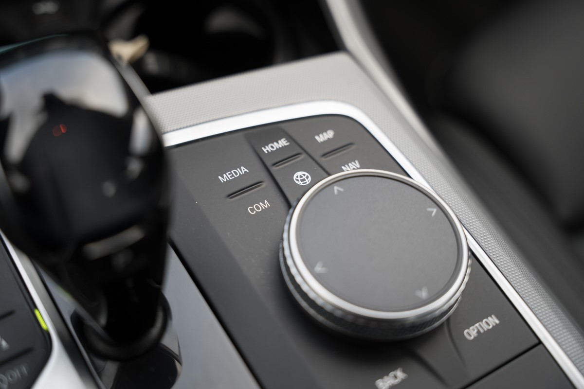BMW
 3-Series 318 D