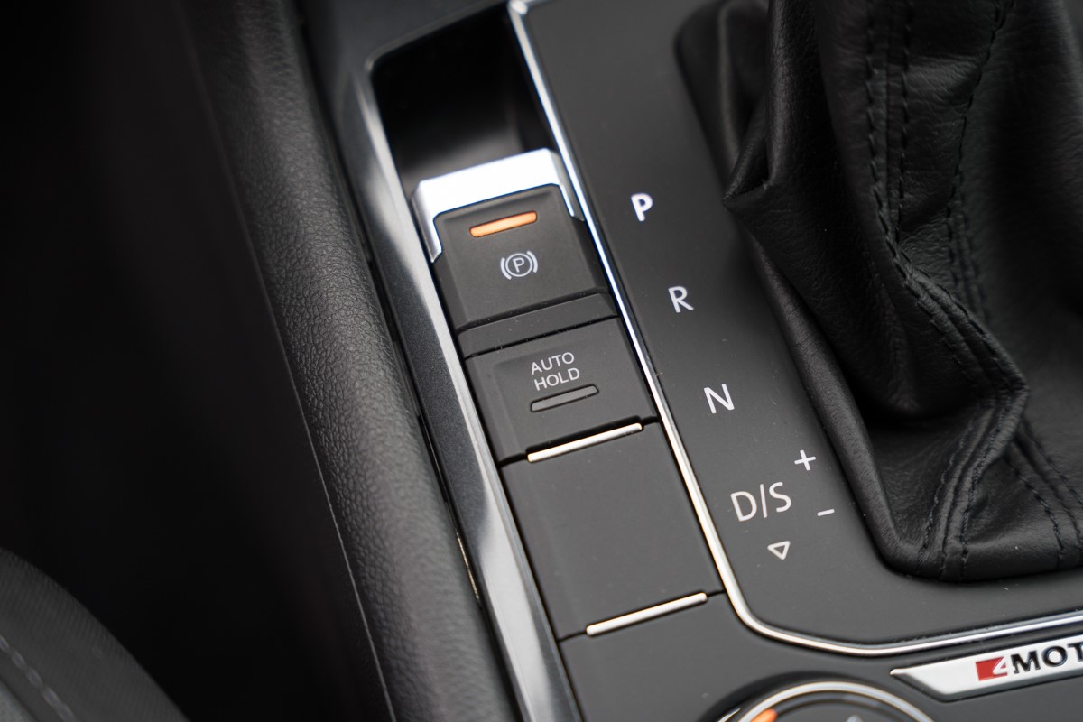 Volkswagen Tiguan
 2.0 TDI DSG 4MOTION