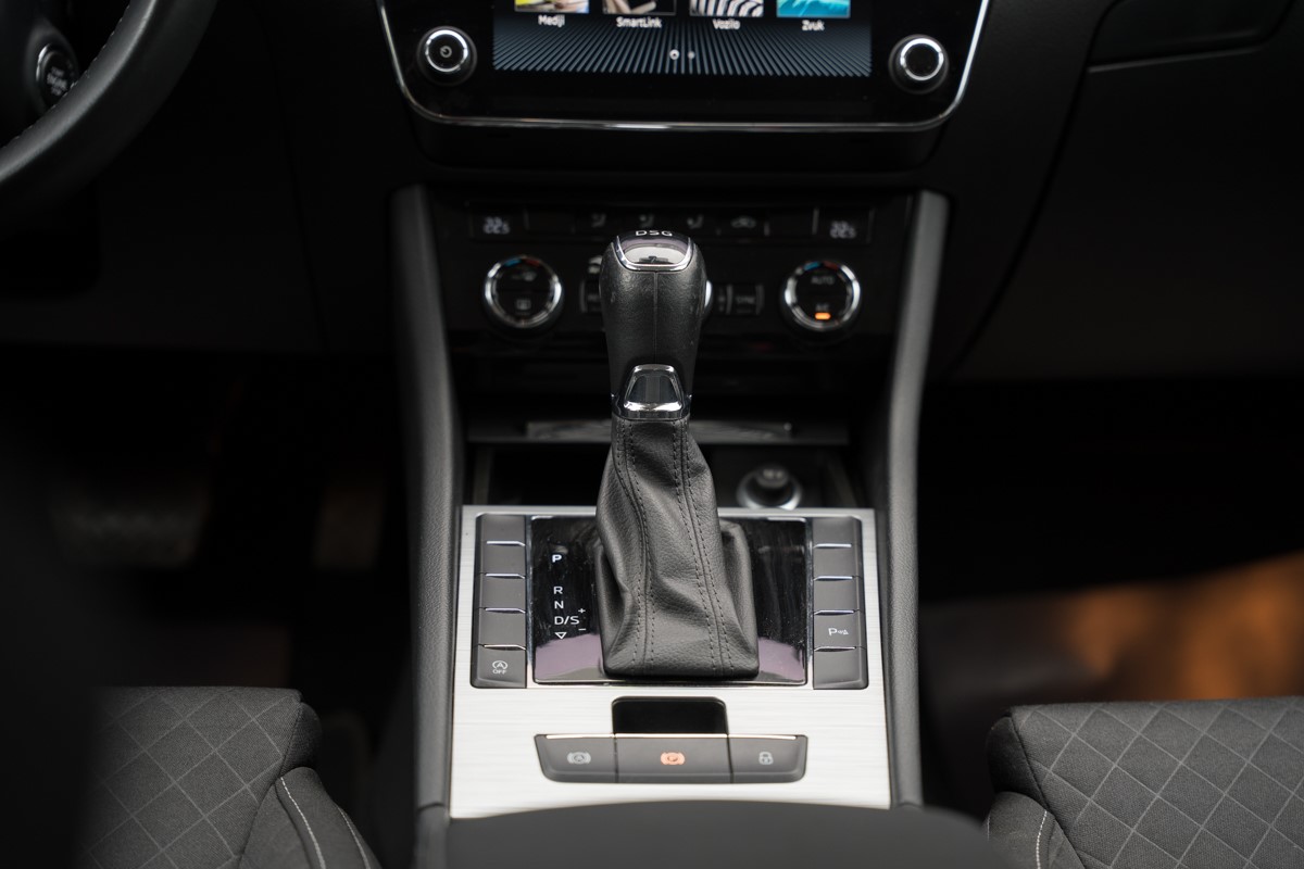 Škoda Superb 1.6 TDI DSG