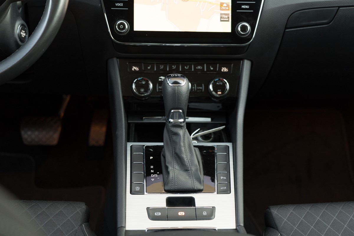 Škoda Superb 1.6TDI  DSG