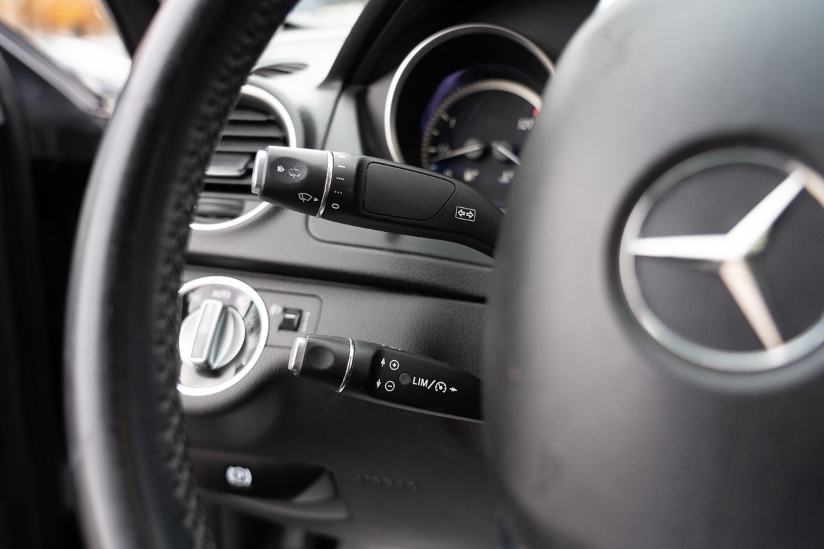 Mercedes-Benz C-Class
 C 220 CDI