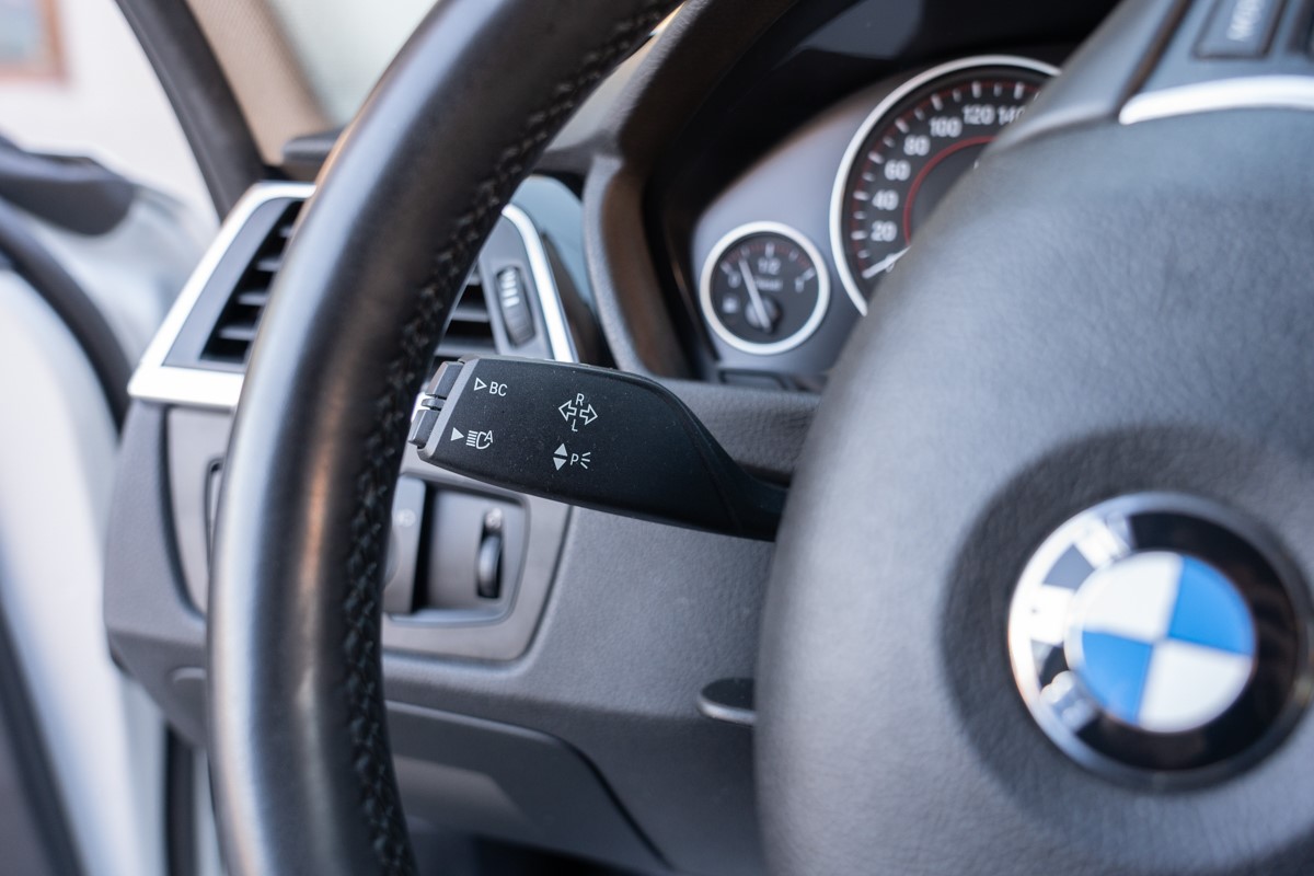 BMW
 3-Series 318 D