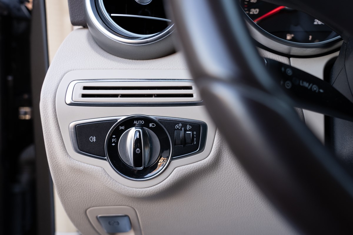 Mercedes-Benz C-Class
 180 CDI