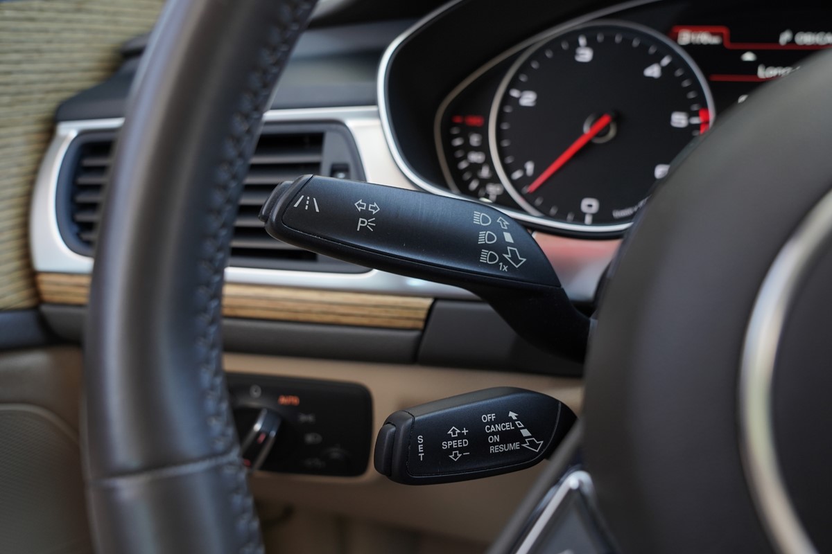 Audi A6
 3.0 TDi Quattro S-Tronic