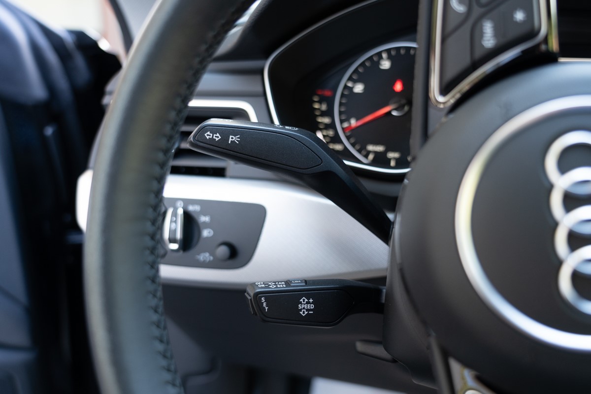 Audi A5
 2.0 TDi Sportline