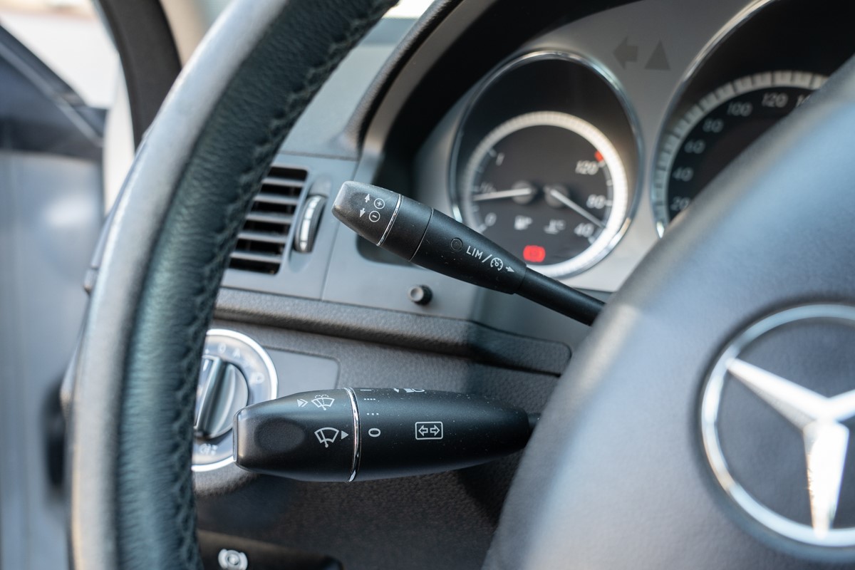 Mercedes-Benz C-Class
 200 CDI