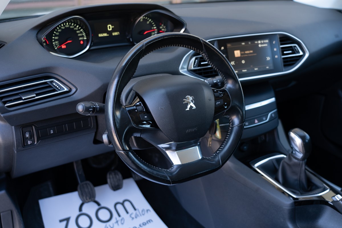 Peugeot 308 1,6 BlueHDI