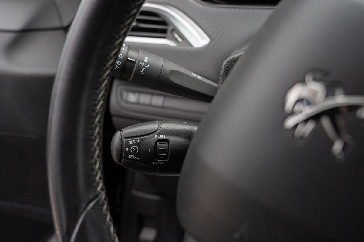 Peugeot 2008 1,6 BlueHDI
